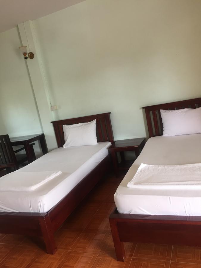 Poon Suk Hotel Kabin Buri Екстериор снимка