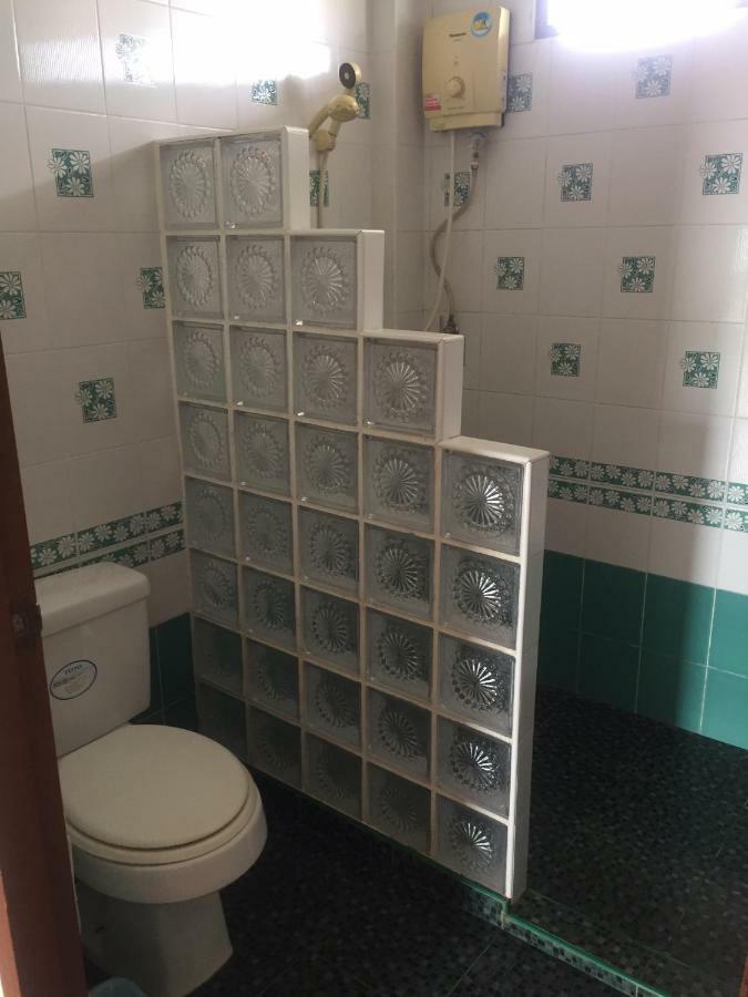 Poon Suk Hotel Kabin Buri Екстериор снимка